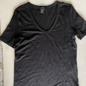 Banana republic linen vneck tshirt
